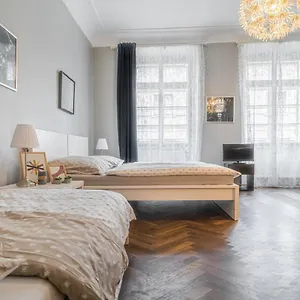  Apartment Bright Studio Close To Charles Bridge And Castle