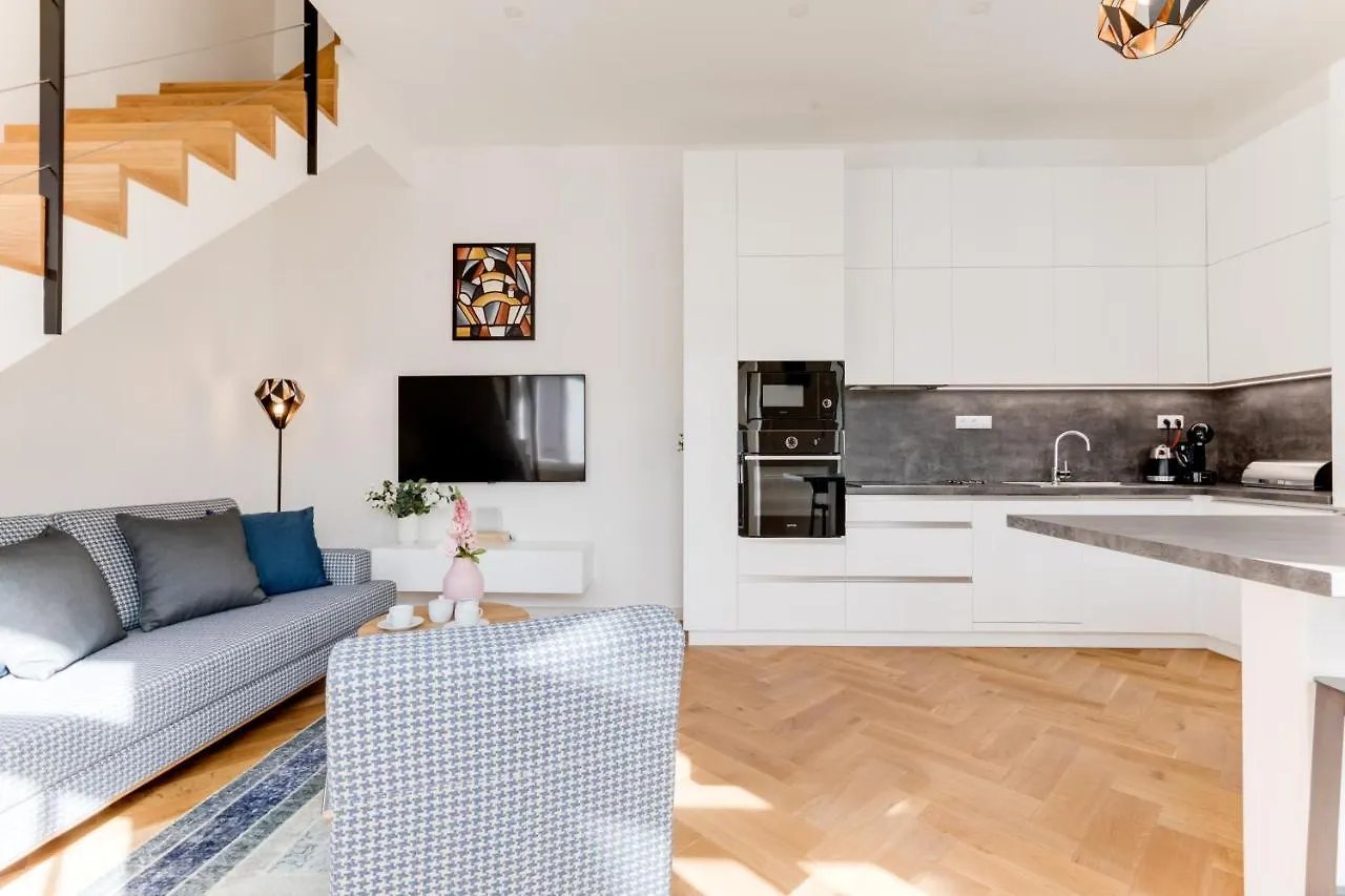 Ferienwohnung Andel Design Duplex, Ac, Garage Prag
