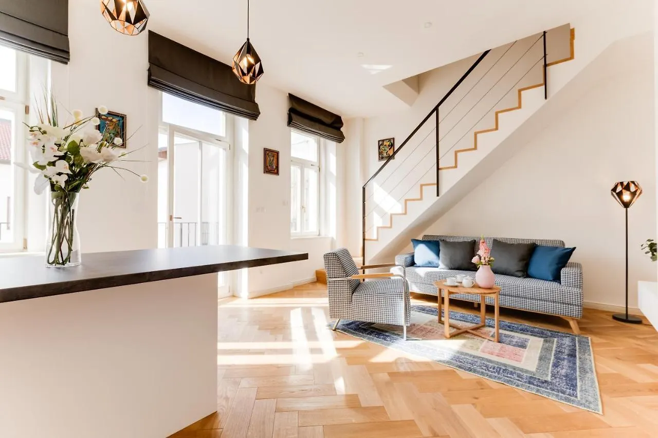 Ferienwohnung Andel Design Duplex, Ac, Garage Prag Apartment